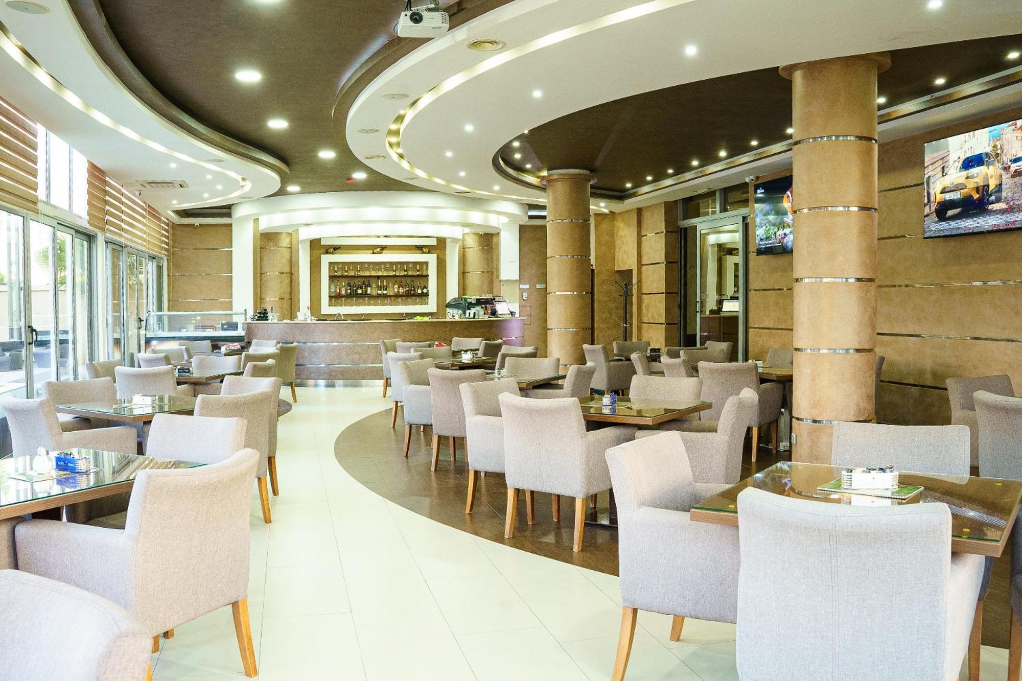 Hotel Oasis Podgorica Extérieur photo