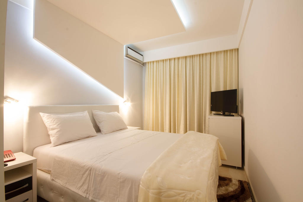 Hotel Oasis Podgorica Extérieur photo